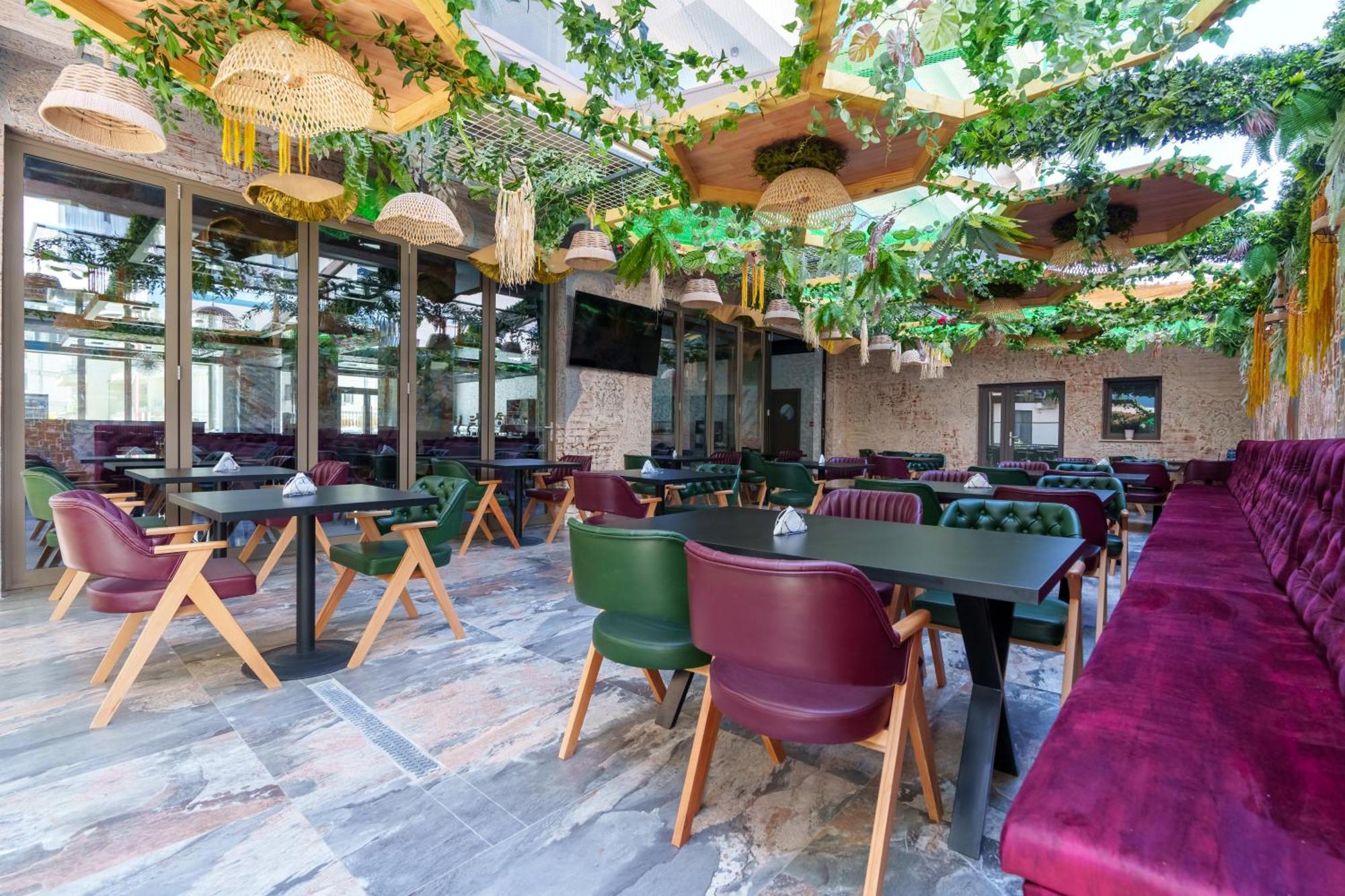 Hotel Kalya Năvodari Zewnętrze zdjęcie